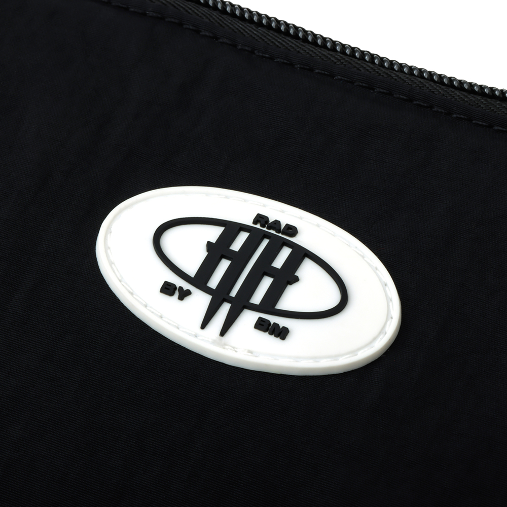SHOULDER POUCH / BLACK